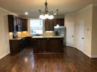Building Photo - 2500 Rockbrook Dr