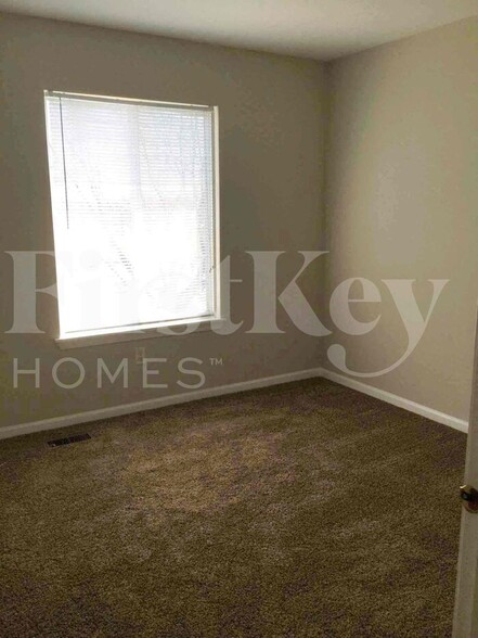 Building Photo - 21439 Georgetown Dr