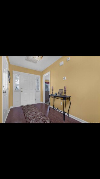 Building Photo - 2540 Cameron Woods Ln