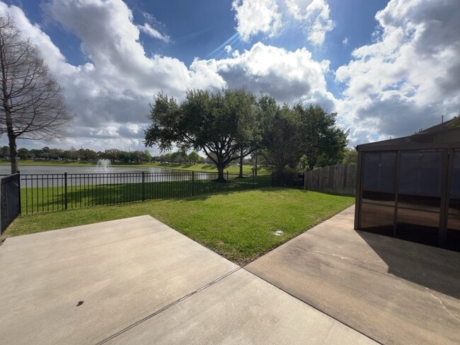 Building Photo - 19526 Hancock Oak St