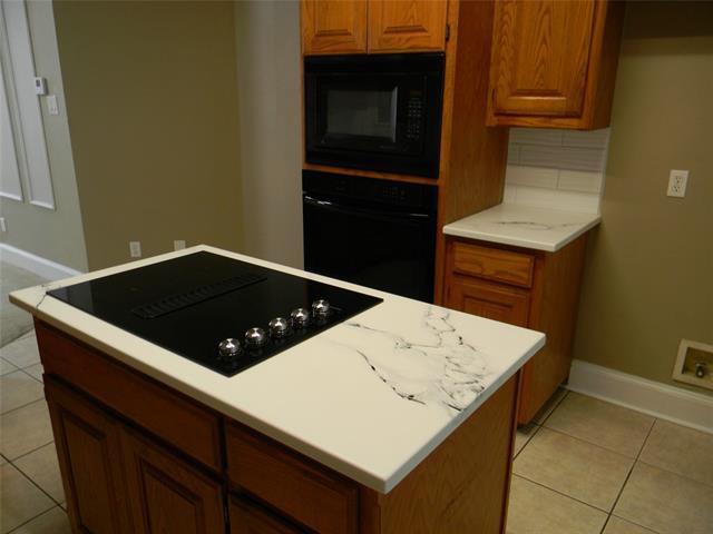 Building Photo - 416 Roland Dr