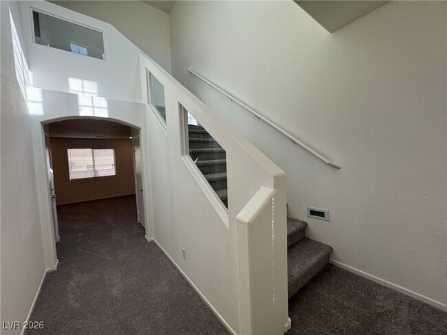 Building Photo - 9208 Nerone Ave