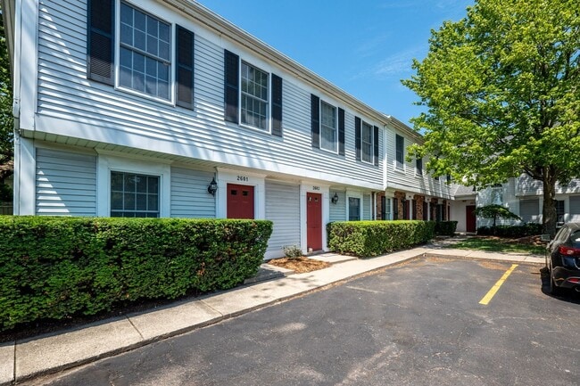 Interior Photo - RBPT - BRISTOL PLACE TOWNHOUSES