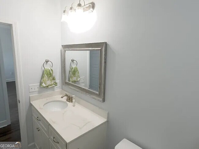 Building Photo - 158 Verano St