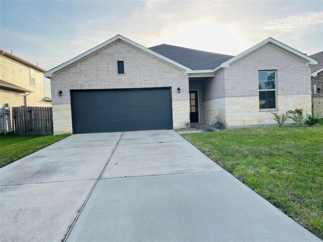 Building Photo - 14512 Jelly Pnes Dr