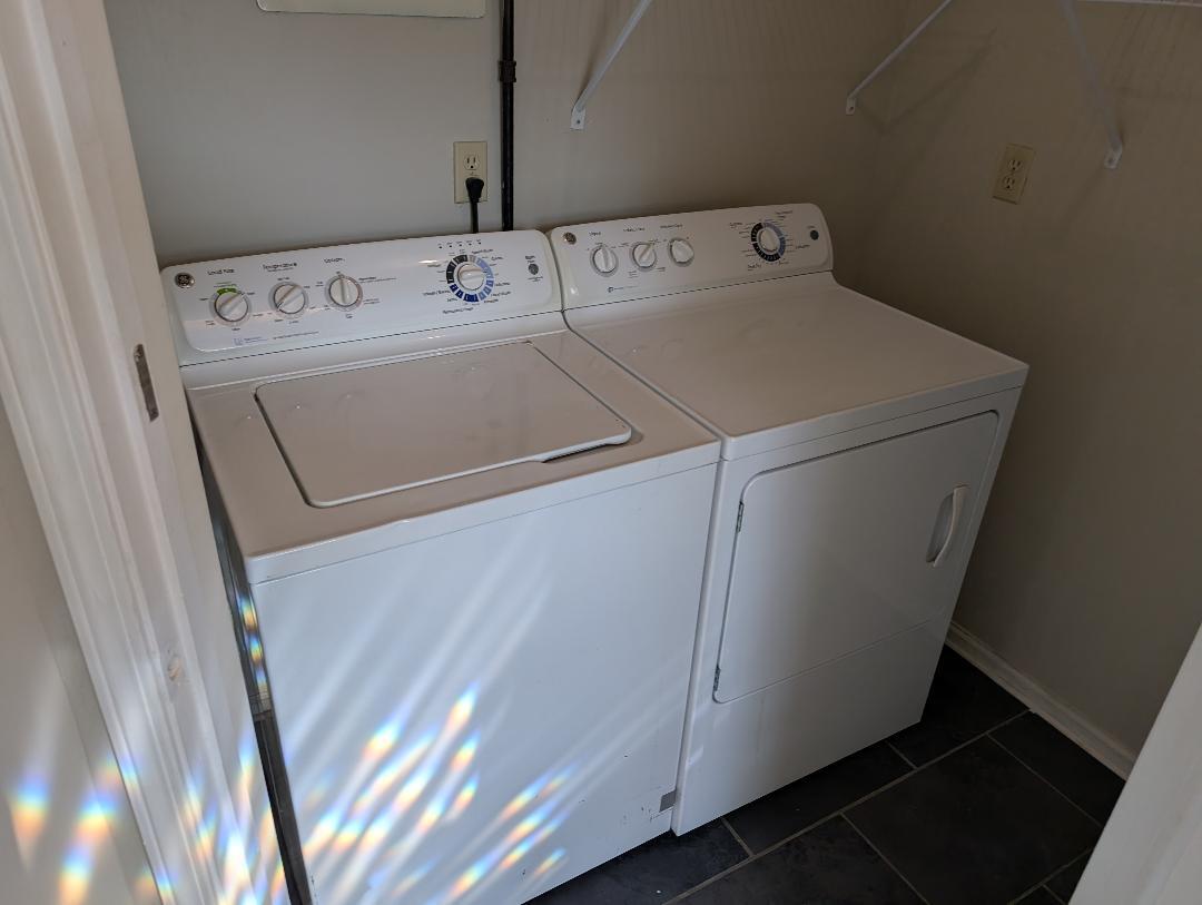 Building Photo - 3158 Oak St