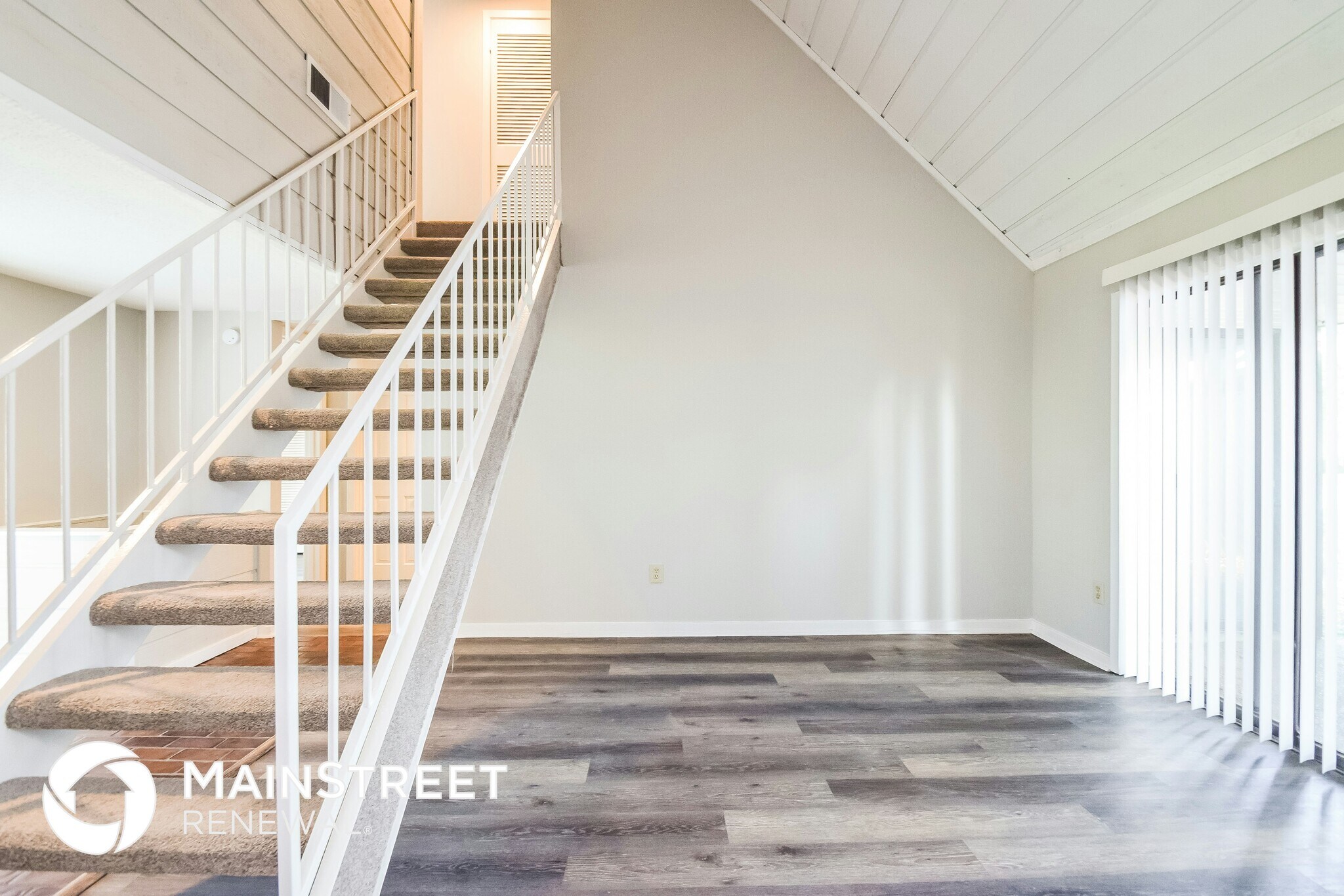 Building Photo - 5825 Lynnfield Cove