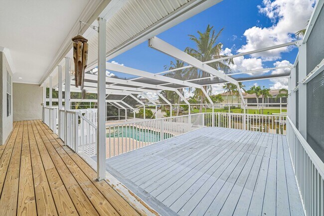 Building Photo - **Direct Gulf Access Pool Home! 4 BED/3 BA...