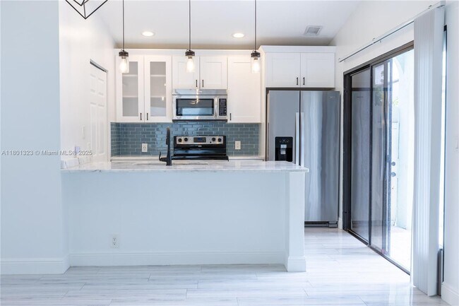 Building Photo - 22354 Pineapple Walk Dr