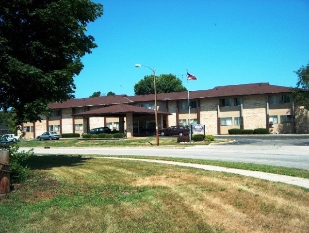 Primary Photo - Elizabeth Court Apartments