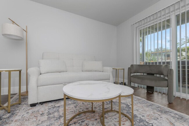 Building Photo - 4301 W Cleveland St