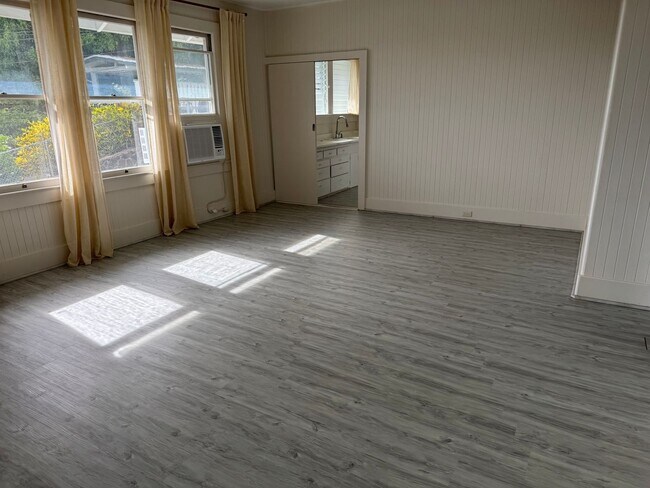Building Photo - 3774 Pukalani Pl