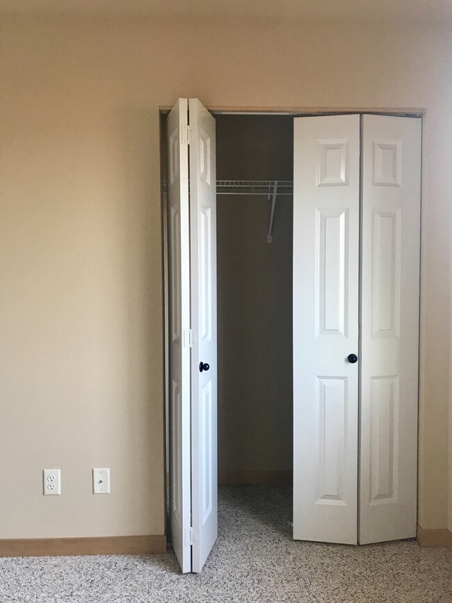 Building Photo - Brand New - 3 Bedroom 2 1/2 Bathroom Townh...