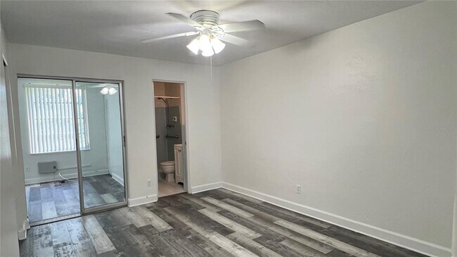 Building Photo - 2462 Brazilia Dr