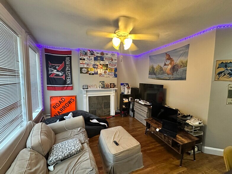 Building Photo - 586 Columbus Ave