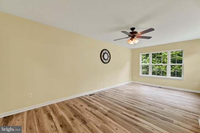 Building Photo - 713 English Ivy Way