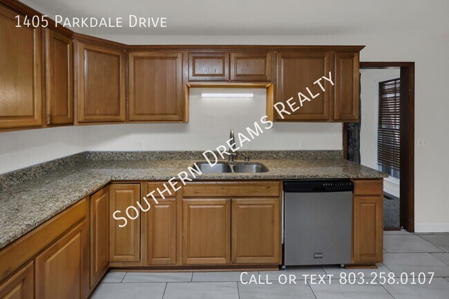 Building Photo - 1405 Parkdale Dr