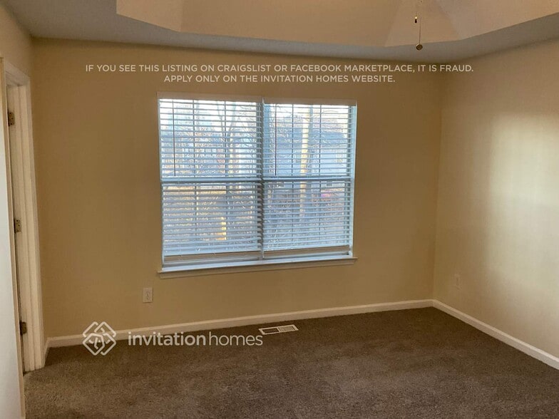 Building Photo - 7339 Essex Dr