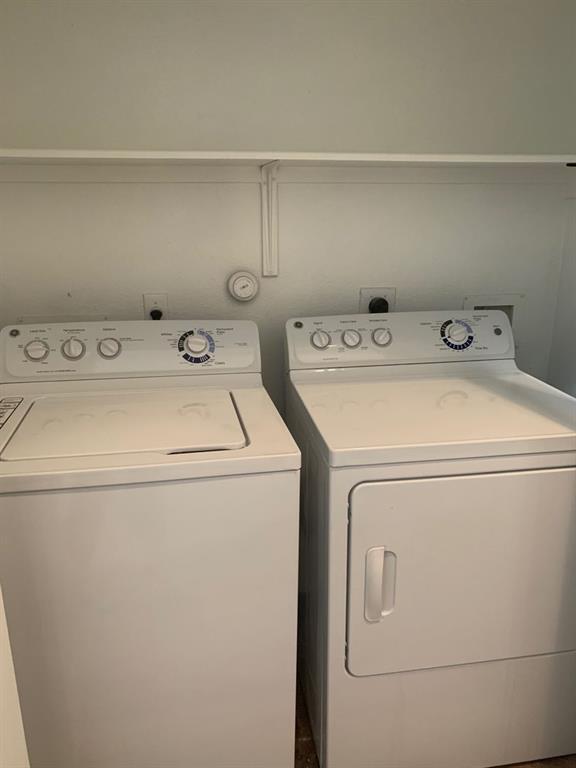 Building Photo - 1904 W 42nd St