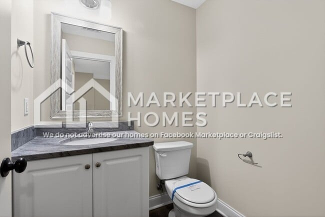 Building Photo - 112 Downsbury Rd