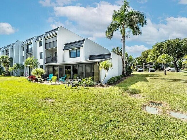 Building Photo - 4228 Deste Ct