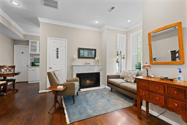 Building Photo - 445 15th St SE