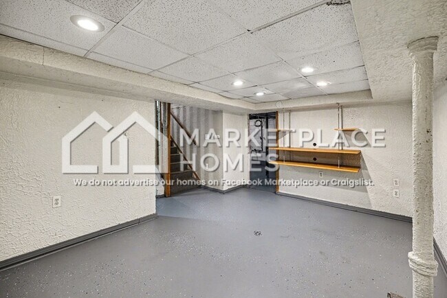 Building Photo - 14653 Ego Ave