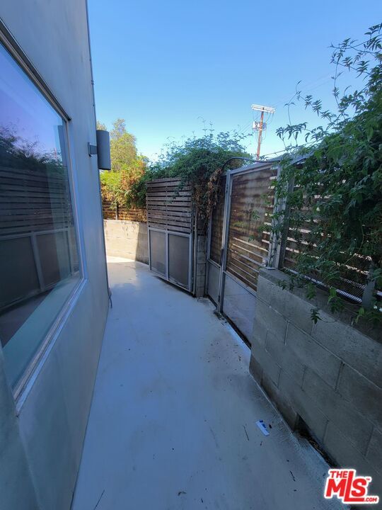 Building Photo - 5806 Waring Ave