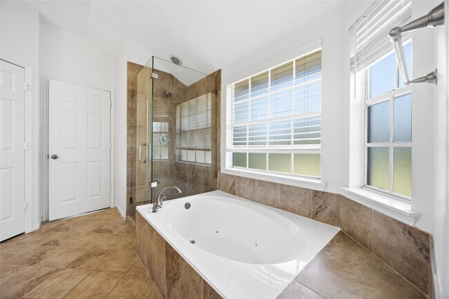 Building Photo - 9934 Aldwell Ct