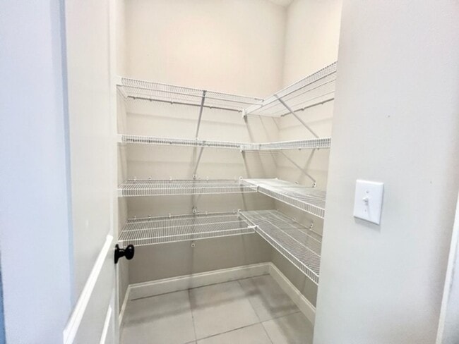 Building Photo - 113 Kailyn Ct