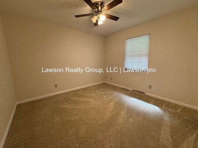 Building Photo - 1713-1715 Elbert Dr