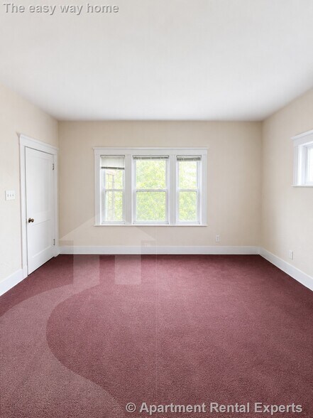Building Photo - 96 Capen St