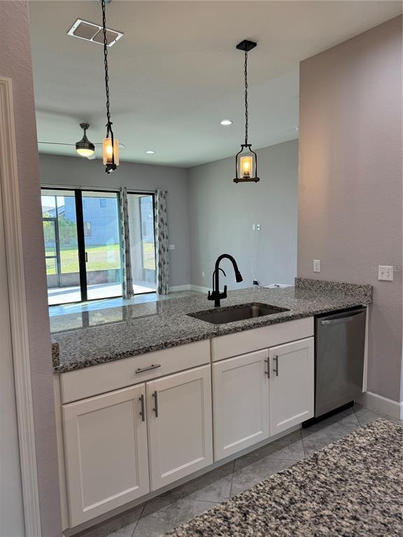 Building Photo - 1365 Evergreen Park Cir