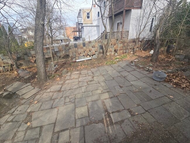 Building Photo - 21 Mountain Ave