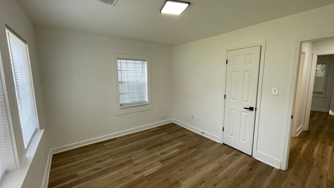 Building Photo - Charming 3 Bedroom Home in North Little Rock