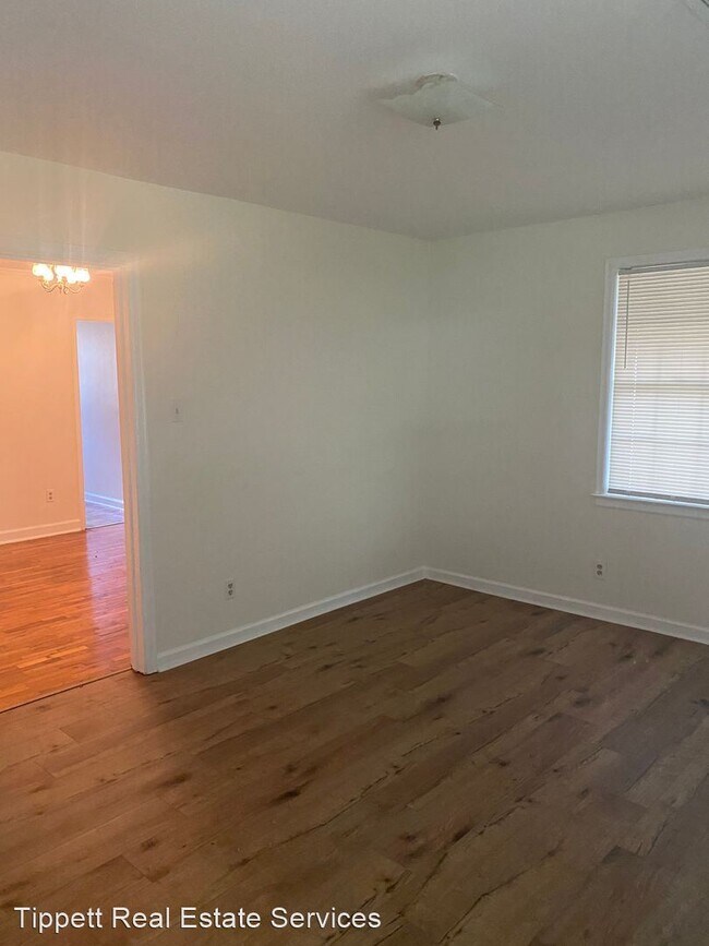 Building Photo - 3 br, 1 bath House - 3871 Lytle Cir
