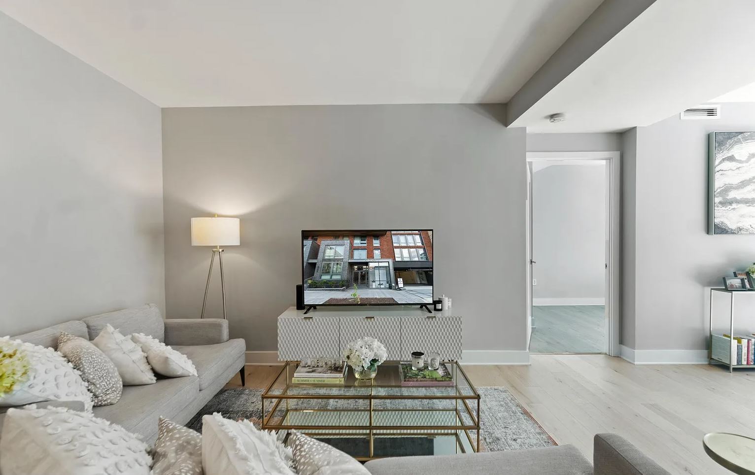 Building Photo - 1211 Van St SE