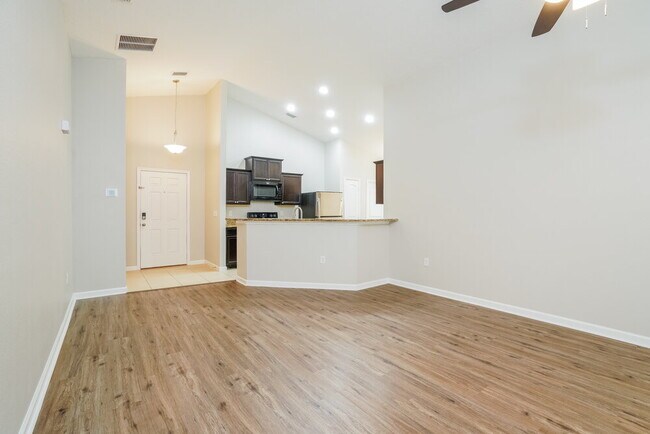 Building Photo - 3229 Hidden Meadows Ct