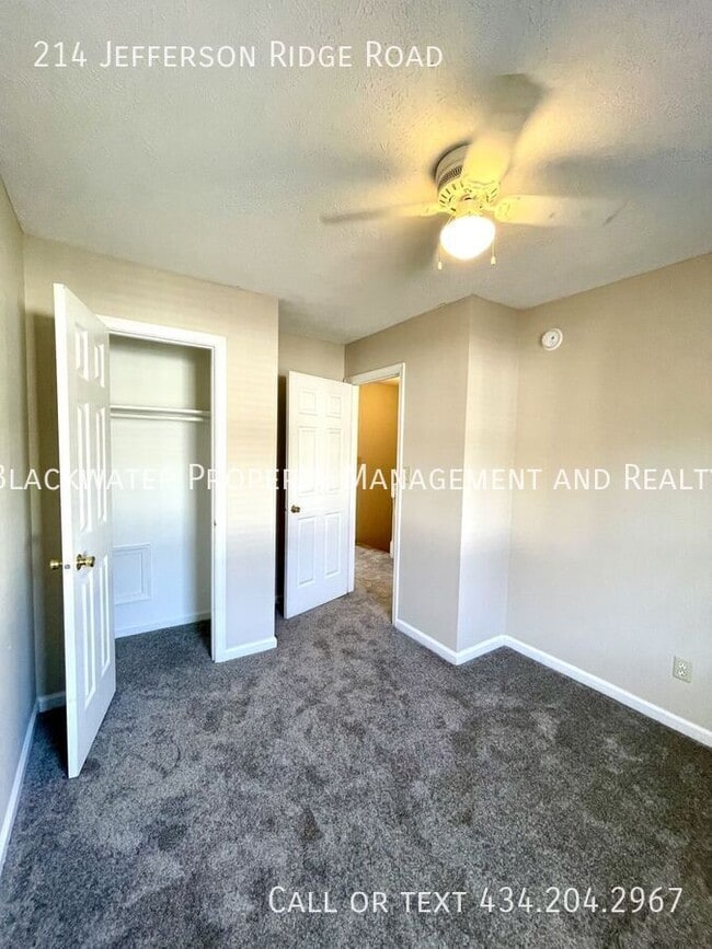 Building Photo - 214 Jefferson Ridge Rd