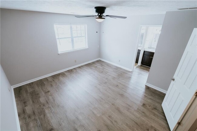 Building Photo - 1256 Minhinette Dr