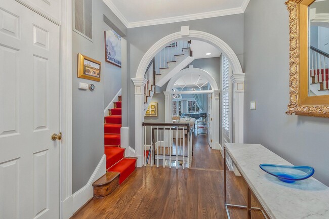 Building Photo - 3230 Volta Pl NW