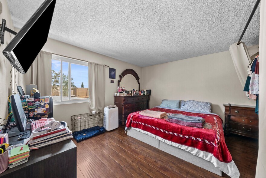 Building Photo - 1580 Mendocino Dr