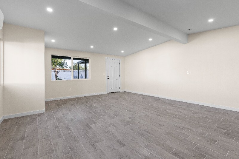 Building Photo - 4541 S 18th Ave