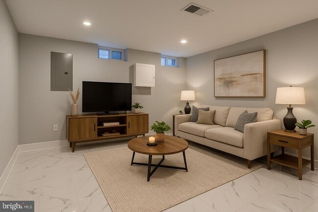 Building Photo - 3120 Tilton St