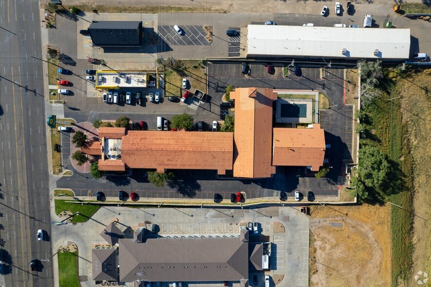 Building Photo - 2108 S Coulter St