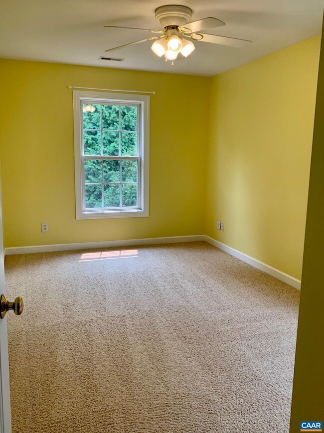 Building Photo - 1808 Clay Dr