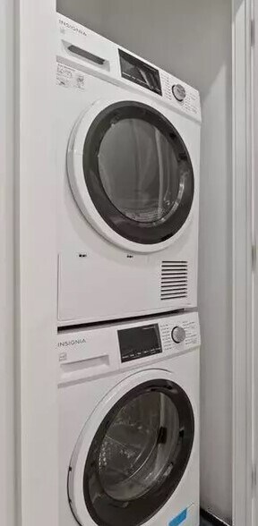 Laundry - 750 19th St NE
