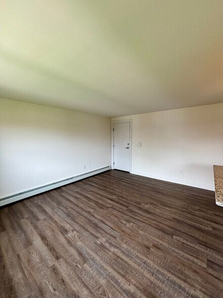 Building Photo - 1339 Millersport Hwy