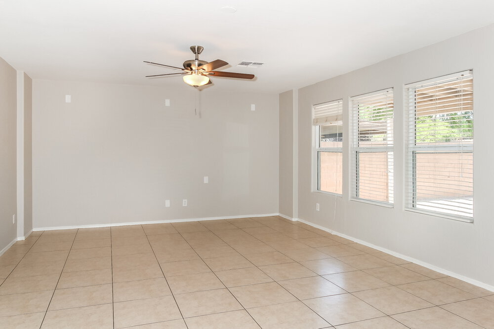 Building Photo - 13181 N Deergrass Dr