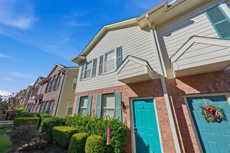 Building Photo - 1929 Kemah Village Dr